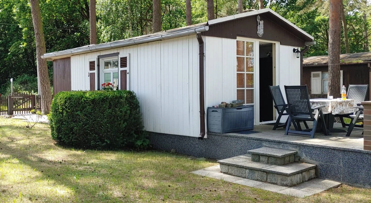 Bild Bungalow Nummer 1 mit Terrasse